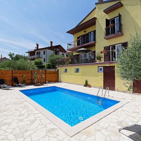 Holiday Home Vlady By Rent Istria 布耶 外观 照片