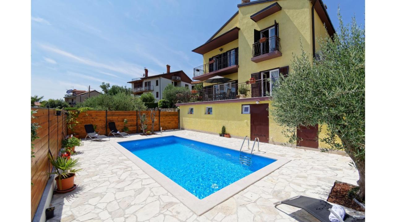 Holiday Home Vlady By Rent Istria 布耶 外观 照片